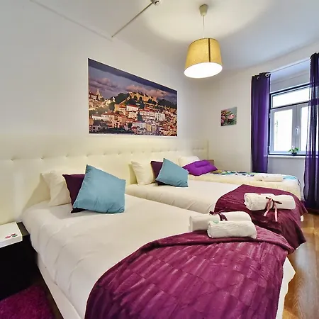 Train Hostel Lissabon
