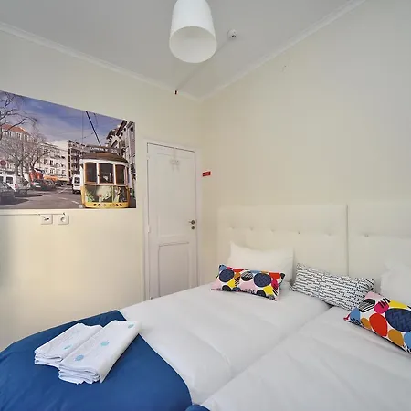 Hostal Train *